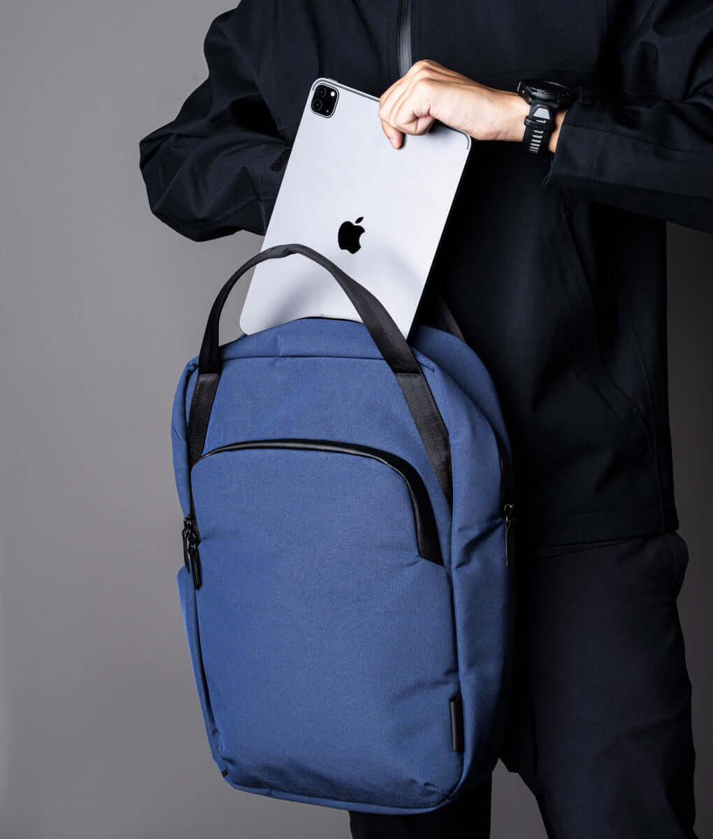 Stylish Alpaka Totepack made from sustainable materials, perfect for eco-friendly fashion and everyday use.