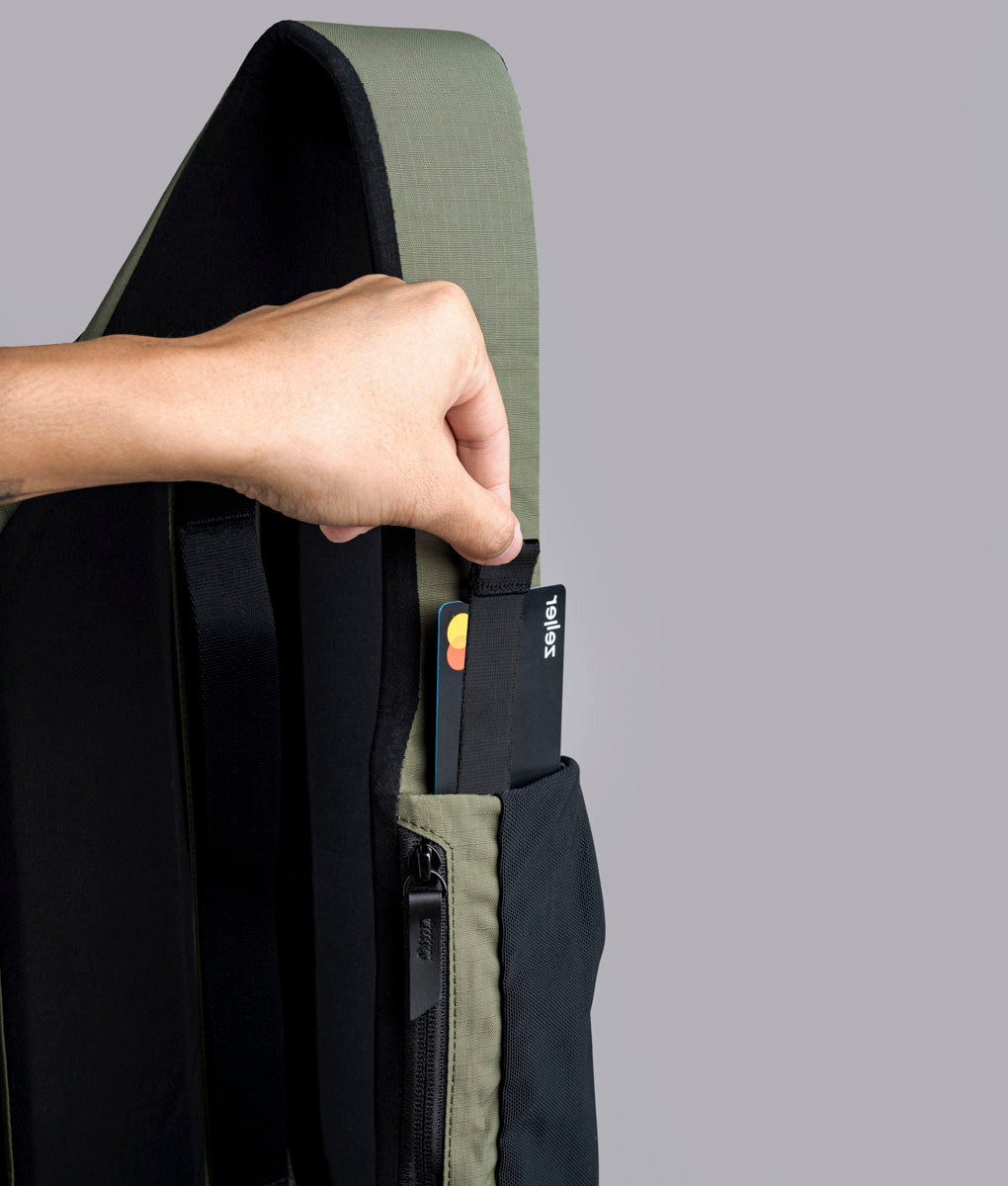 Metro Crossbody – Left Shoulder