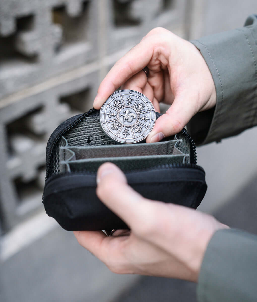 HUB Zip Pocket.