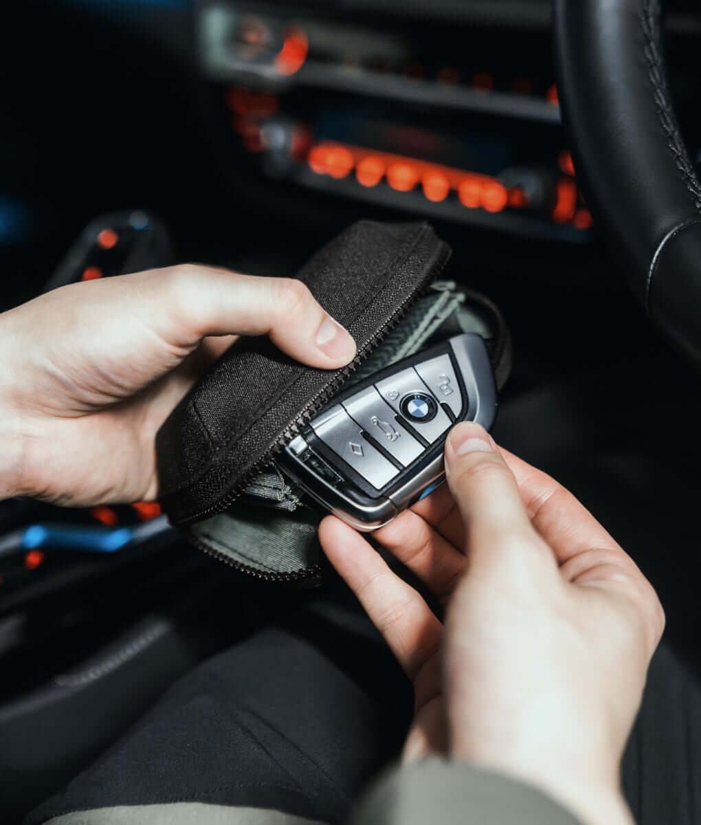 HUB Zip Pocket.