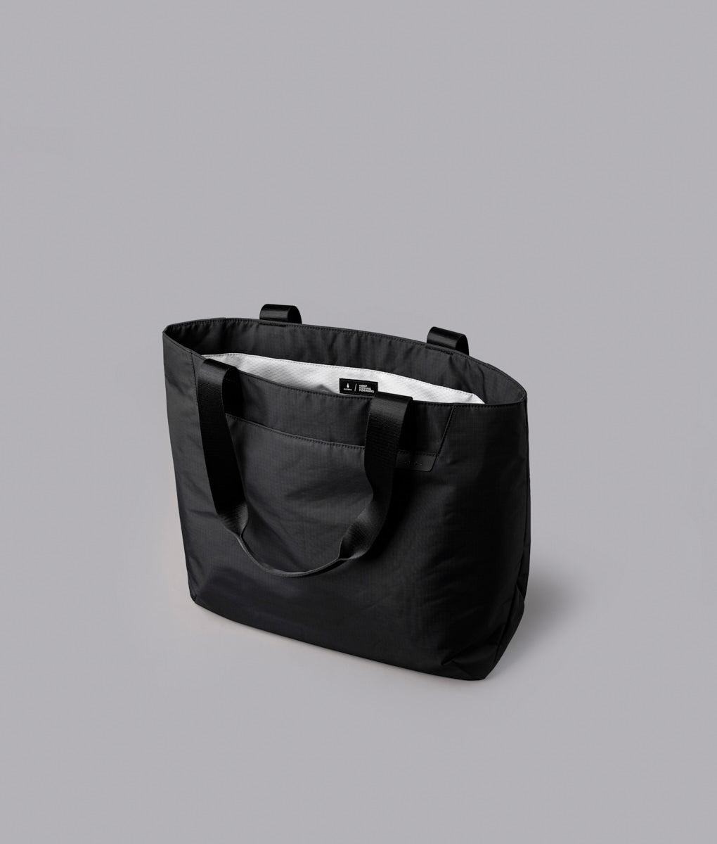 Elements Tote (L).