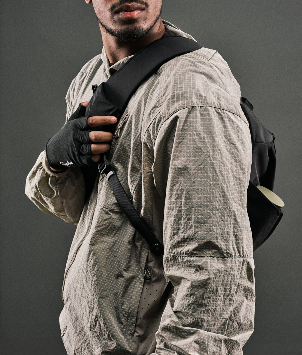 Metro Crossbody.