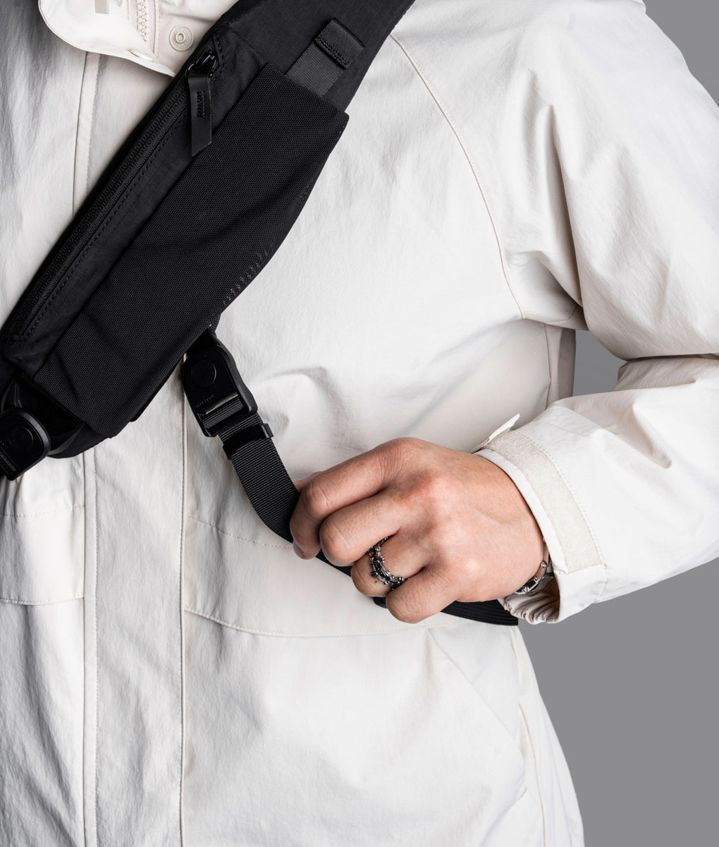 Metro Crossbody.