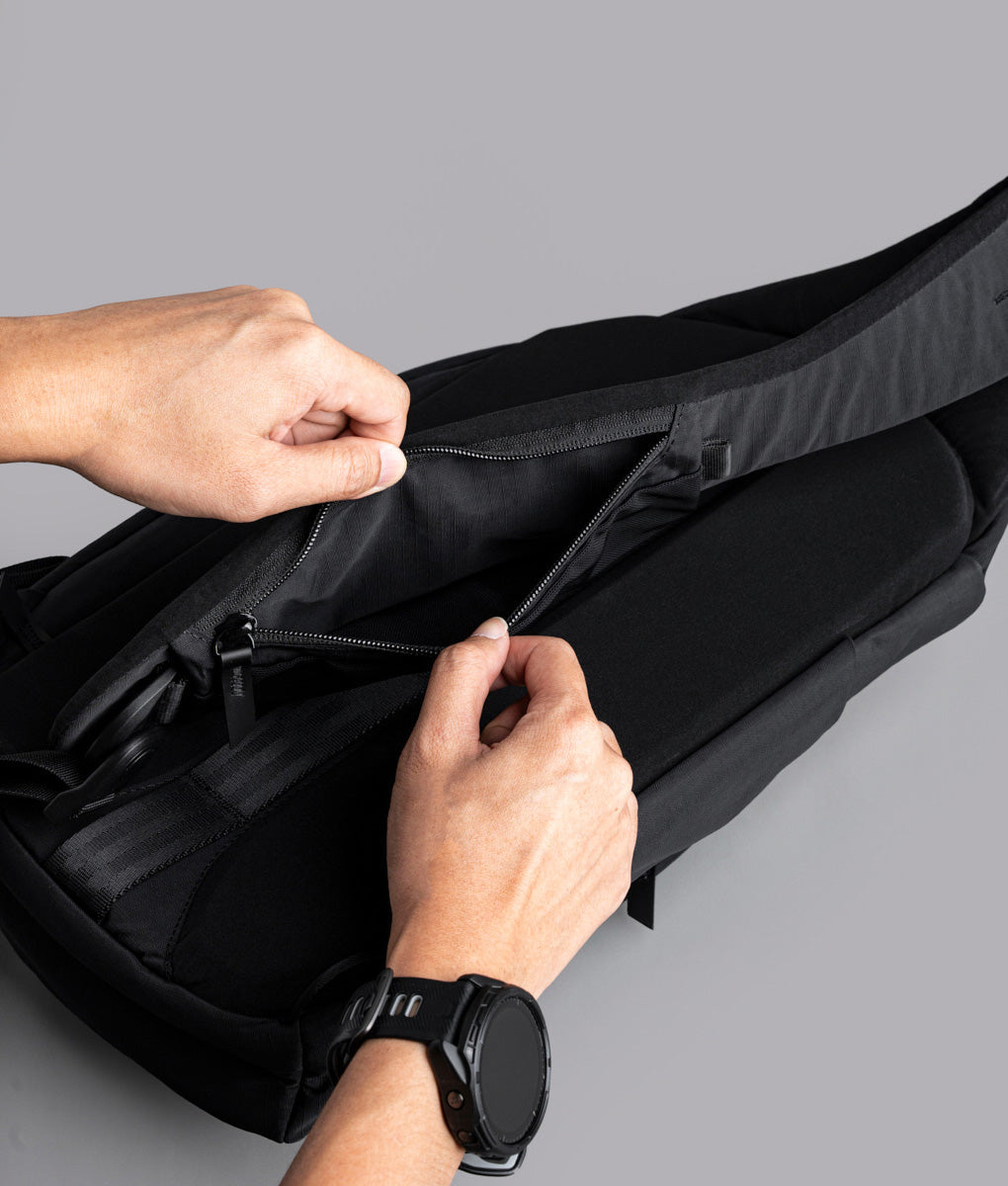 Metro Crossbody.
