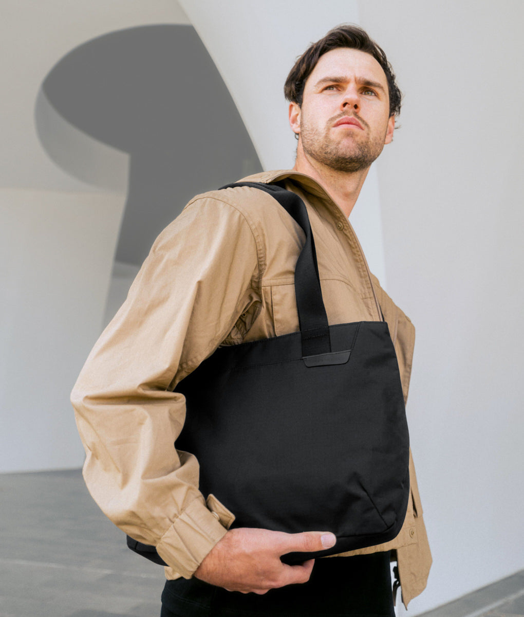 Alpaka Elements tote bag featuring durable materials and elegant design ideal for everyday use