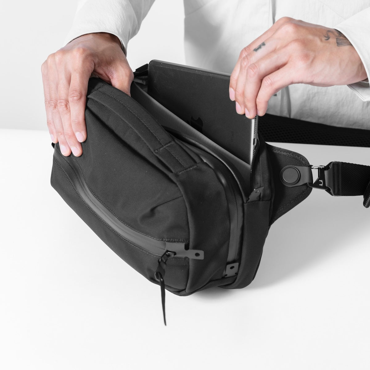 Black Ember GRIP-SLING 06 EMBERTEX™ PFAS FREE - JET BLACK : 6L