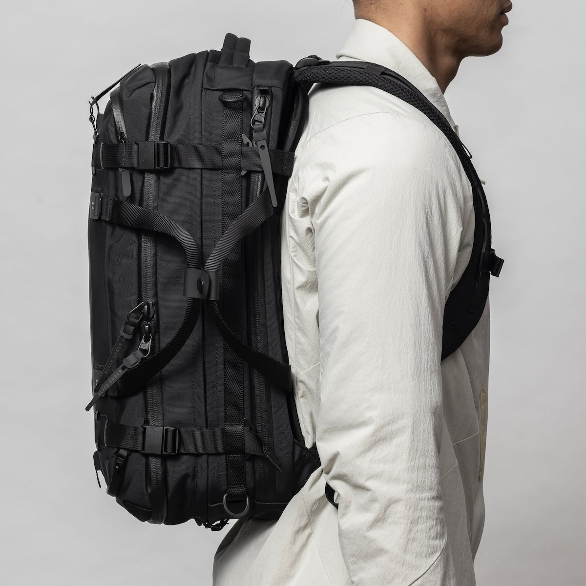 The BLACK EMBER FORGE 40 EMBERTEX™ PFAS FREE - JET BLACK : 30L - 40L EXPANSION