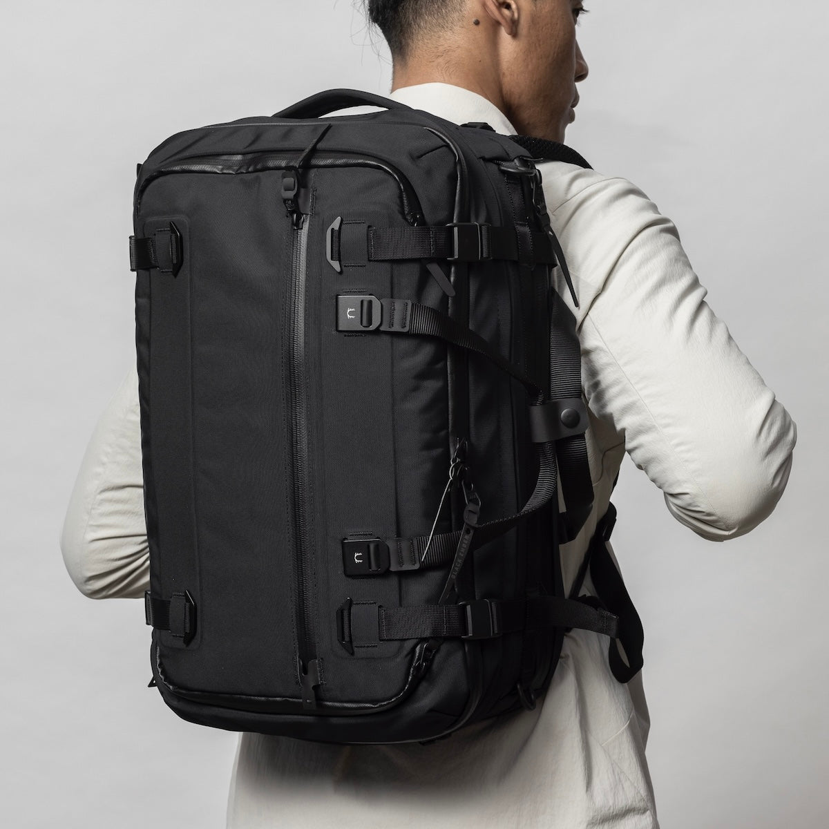 The BLACK EMBER FORGE 40 EMBERTEX™ PFAS FREE - JET BLACK : 30L - 40L EXPANSION