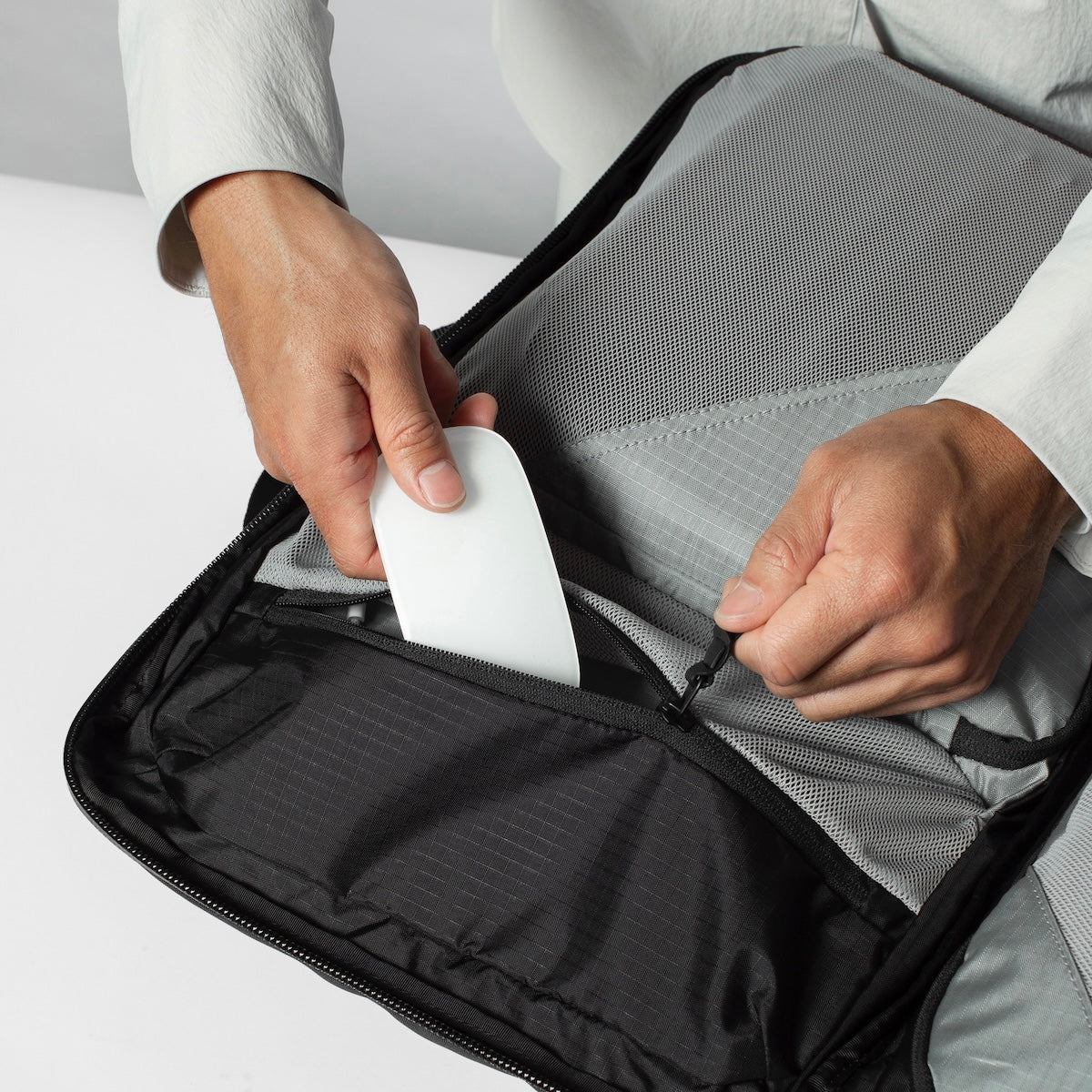 The BLACK EMBER FORGE 40 EMBERTEX™ PFAS FREE - JET BLACK : 30L - 40L EXPANSION