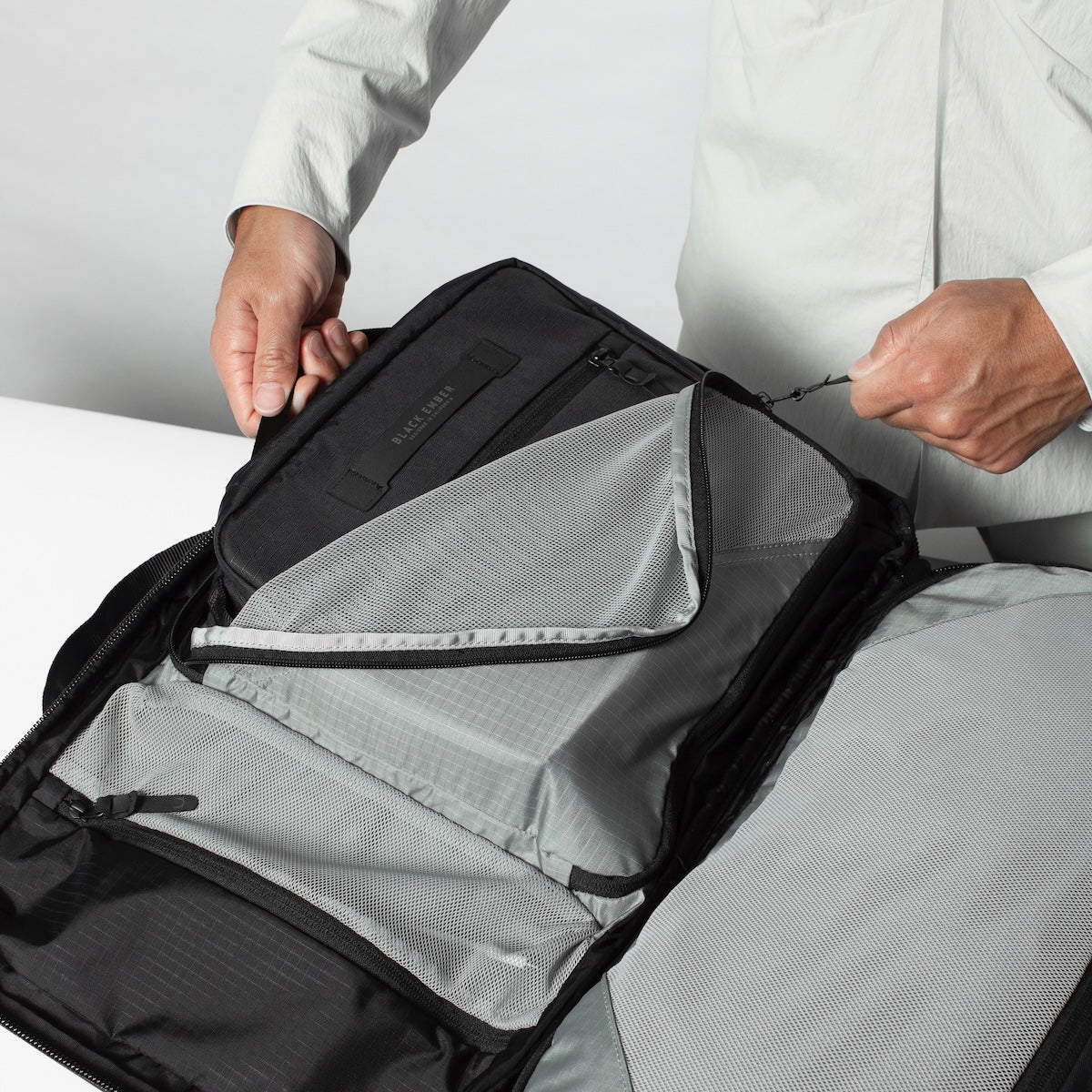 The BLACK EMBER FORGE 40 EMBERTEX™ PFAS FREE - JET BLACK : 30L - 40L EXPANSION