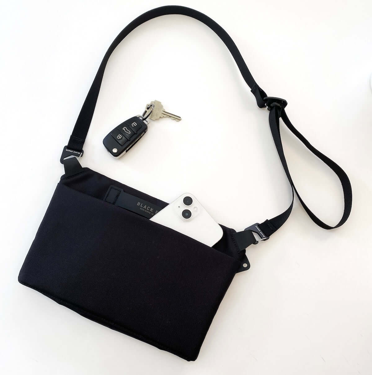 SACOCHE_01 Sling - JET BLACK.
