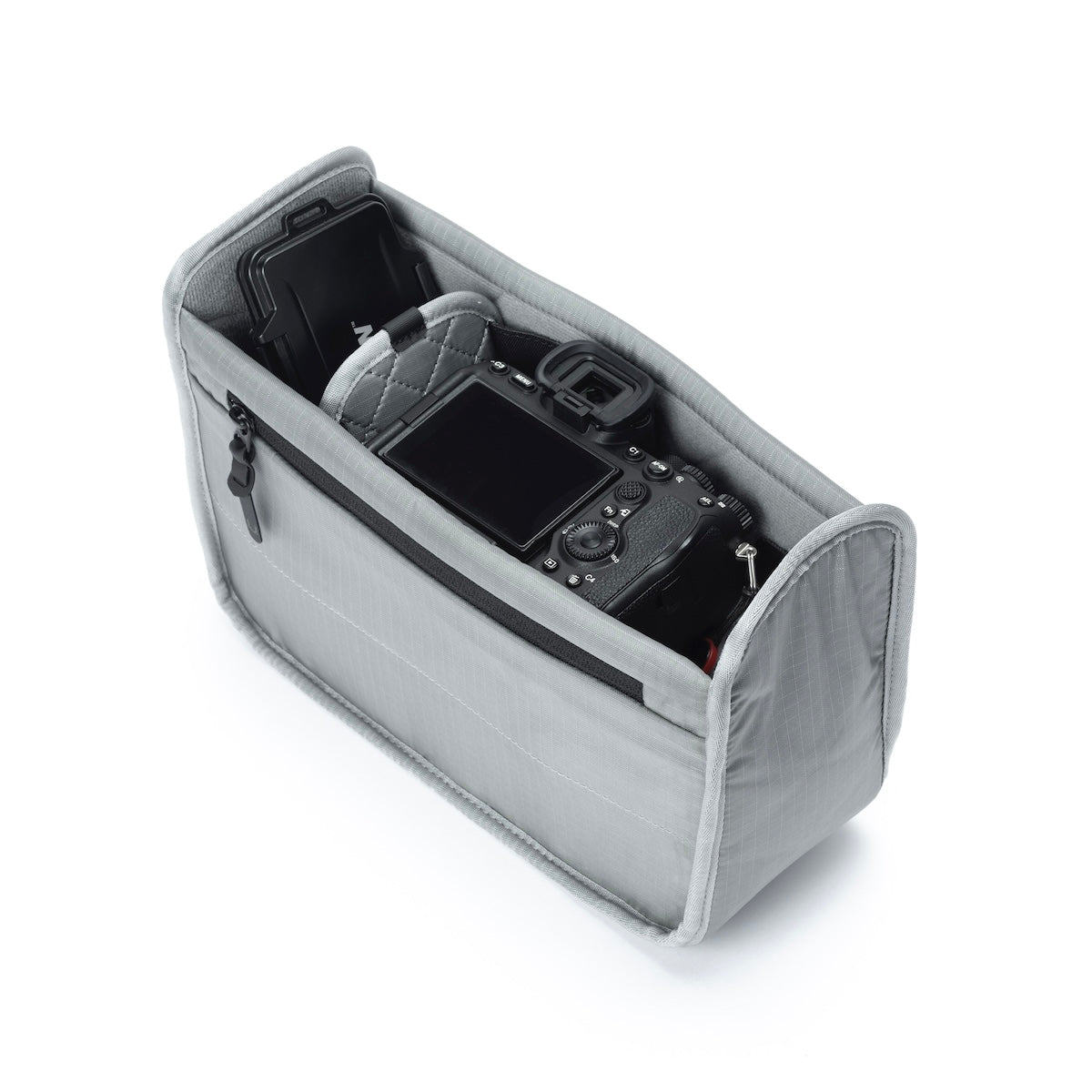 Black Ember GRIP-SLING 09 CAMERA INSERT - SILVER MATTE