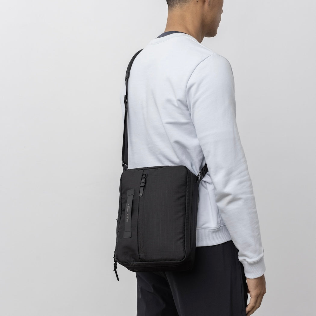 BLACK EMBER BOARDING KIT - JET BLACK 4L
