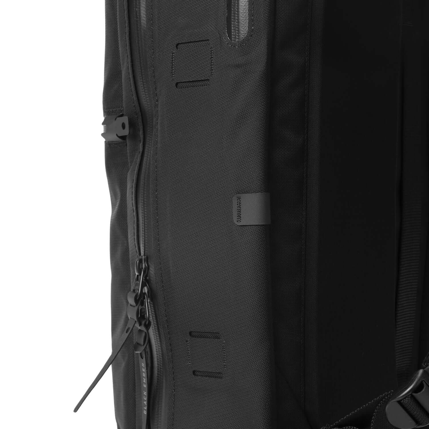 CITADEL 25 MODULAR WATER BOTTLE HOLDER - JET BLACK.