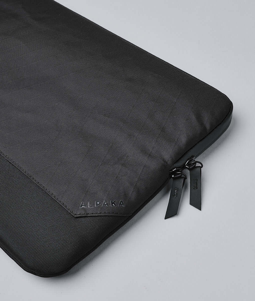 Elements Laptop Sleeve 16"