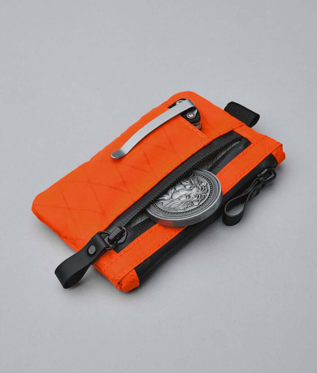 ALPAKA Zip Pouch Pro.