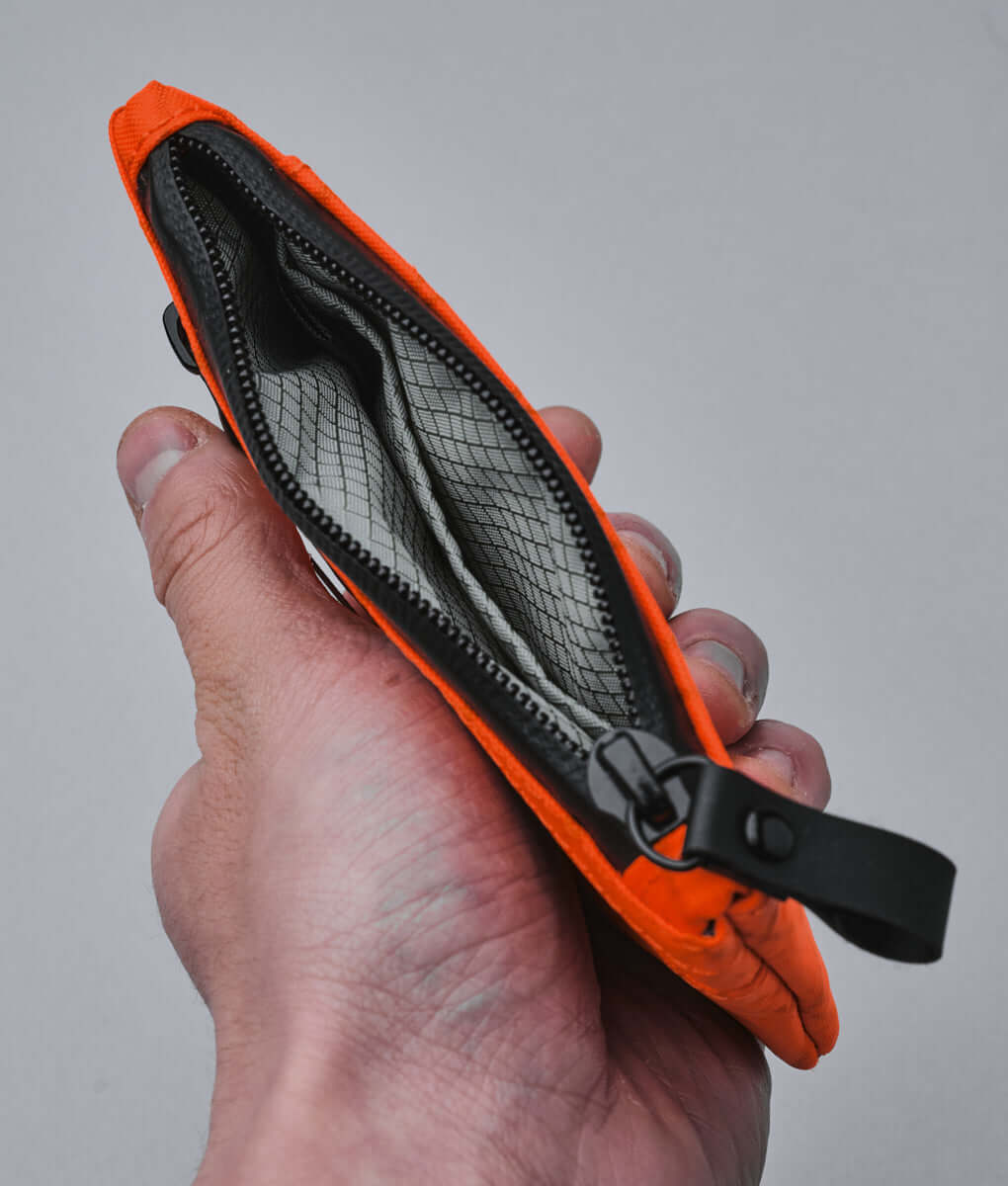 ALPAKA Zip Pouch Pro.