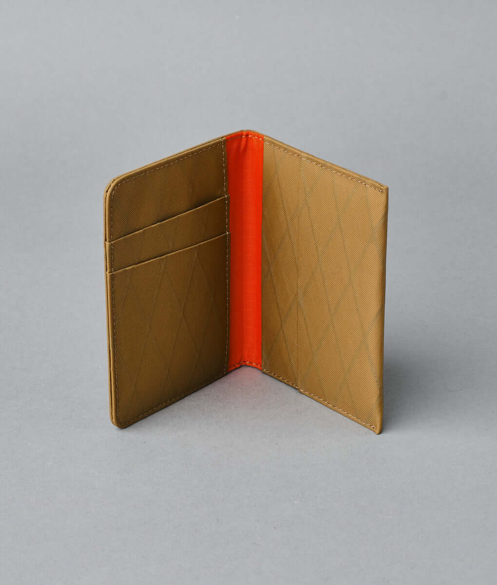 Alpaka bifold ARK wallet showcasing sleek design, premium material, and exceptional durability