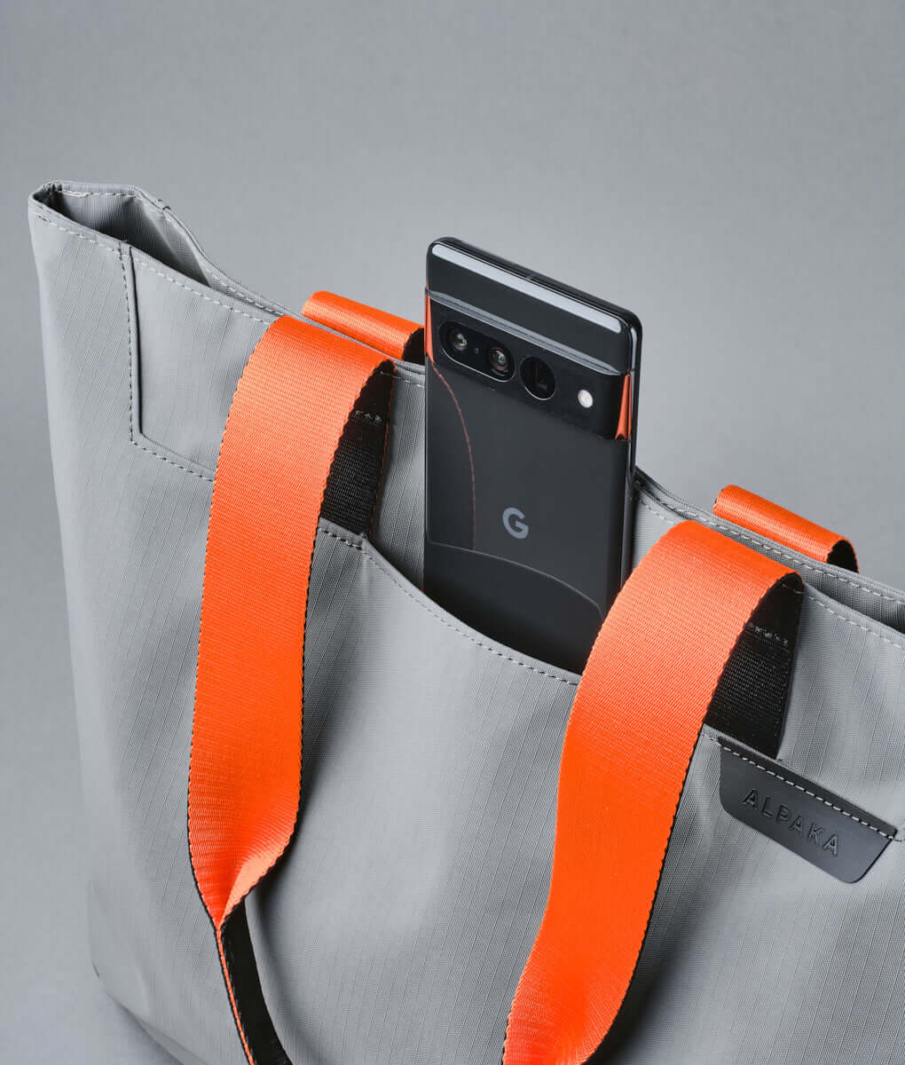 Elements Tote (M)
