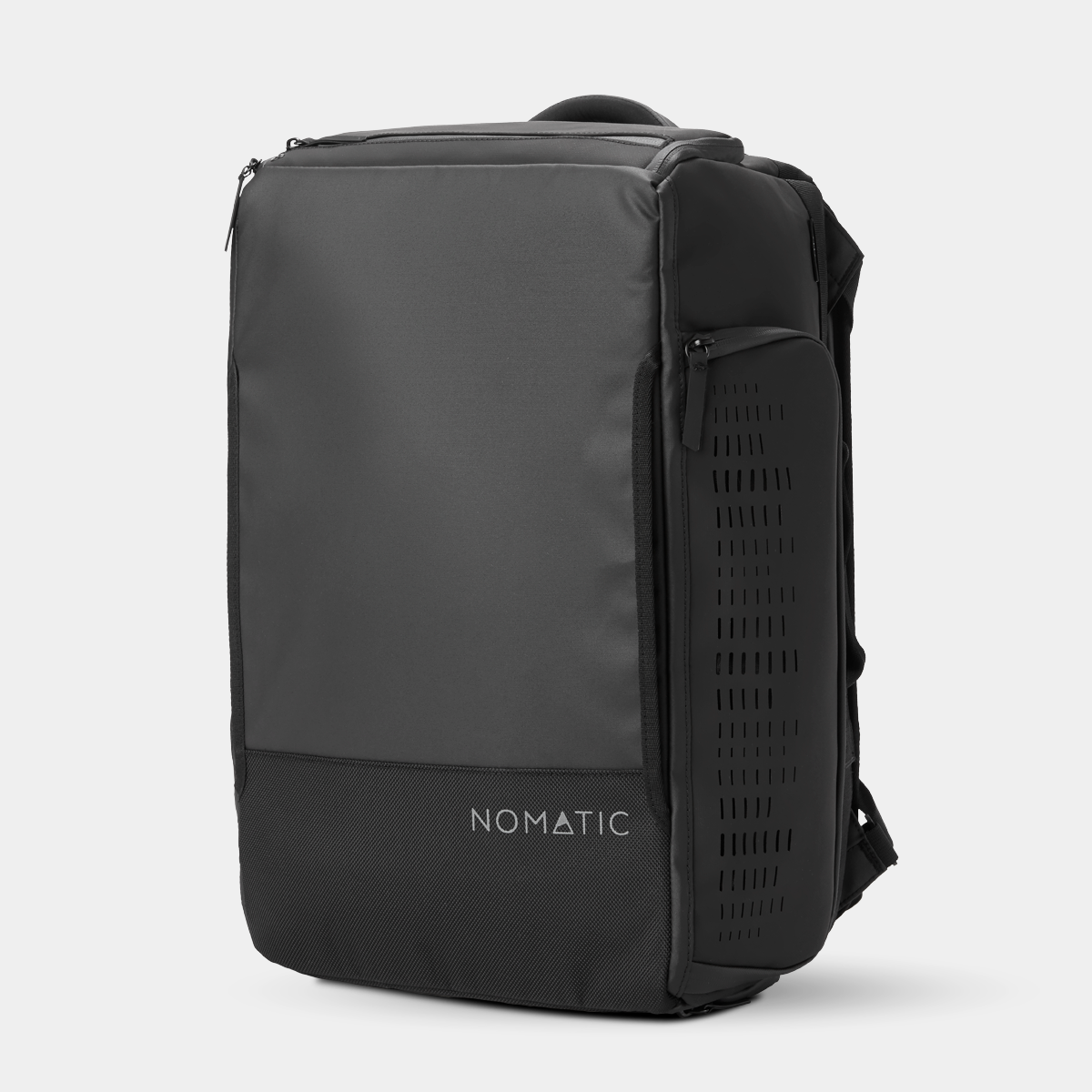 Nomatic Travel Bag 30L, durable travel bag ideal for organized packing and adventure.