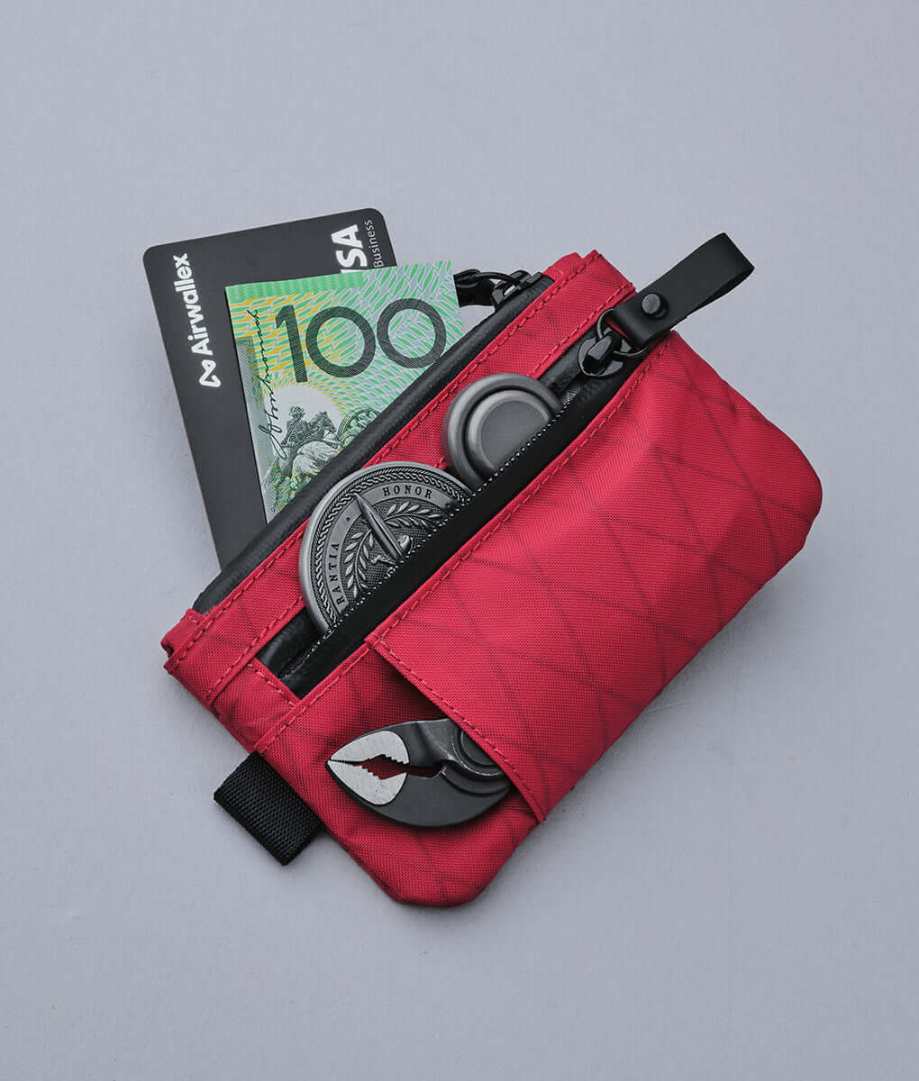 ALPAKA Zip Pouch Pro.