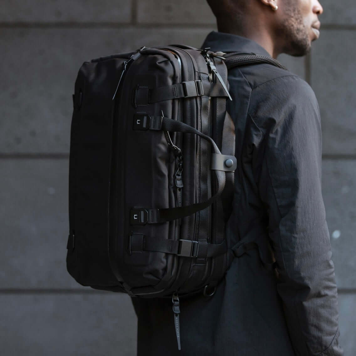 FORGE 30 CORDURA® RN66 VELOCITY - JET BLACK : 20L - 30L EXPANSION