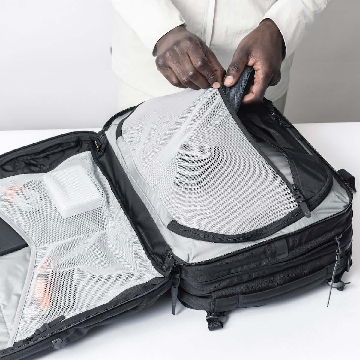 FORGE 30 CORDURA® RN66 VELOCITY - JET BLACK : 20L - 30L EXPANSION