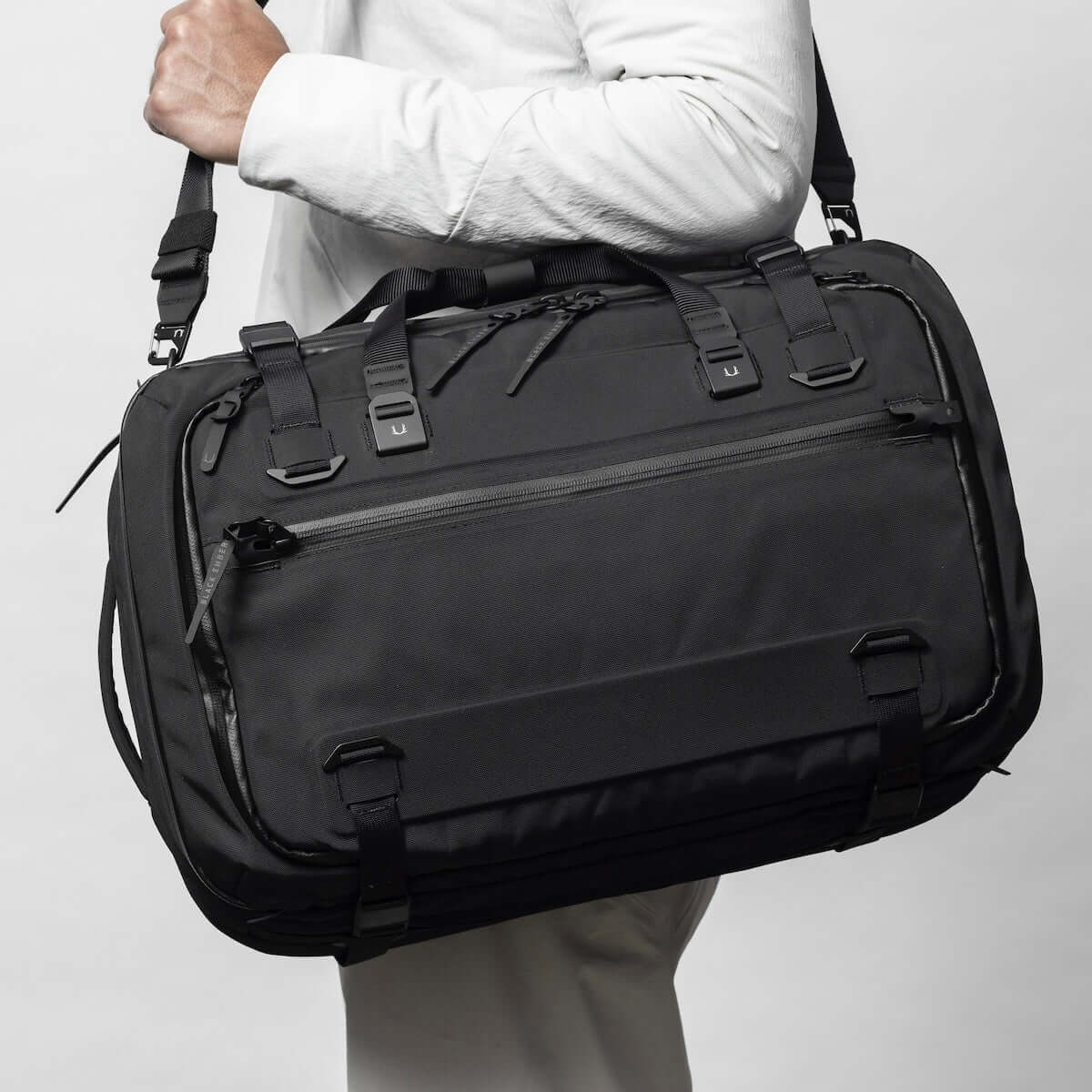 FORGE 40 EMBERTEX™ PFAS FREE - JET BLACK : 30L - 40L EXPANSION