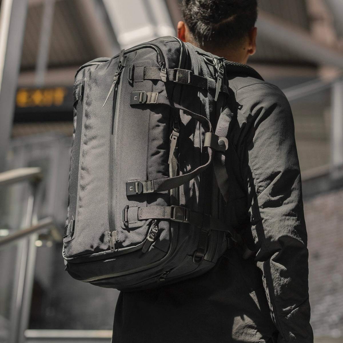 The BLACK EMBER FORGE 40 EMBERTEX™ PFAS FREE - JET BLACK : 30L - 40L EXPANSION