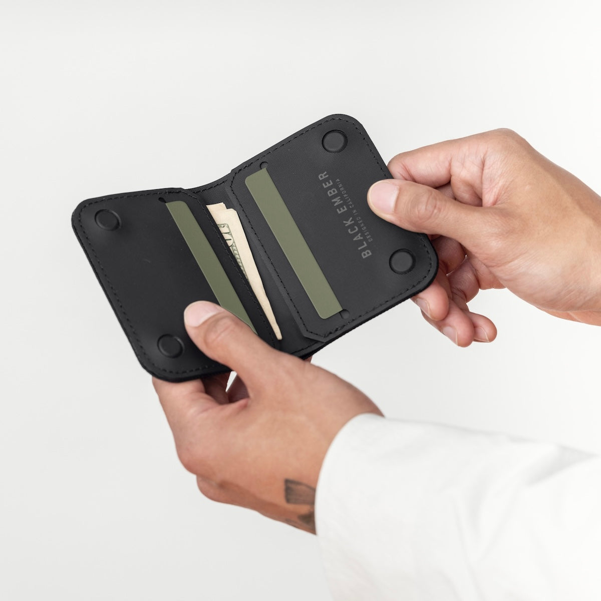 New BLACK EMBER MAGFOLD WALLET CORDURA®