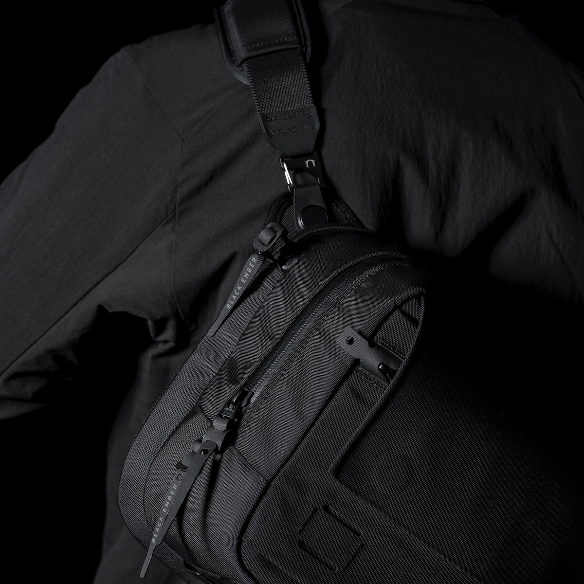 Black Ember GRIP-SLING 12 EMBERTEX™ PFAS FREE  - JET BLACK : 12L