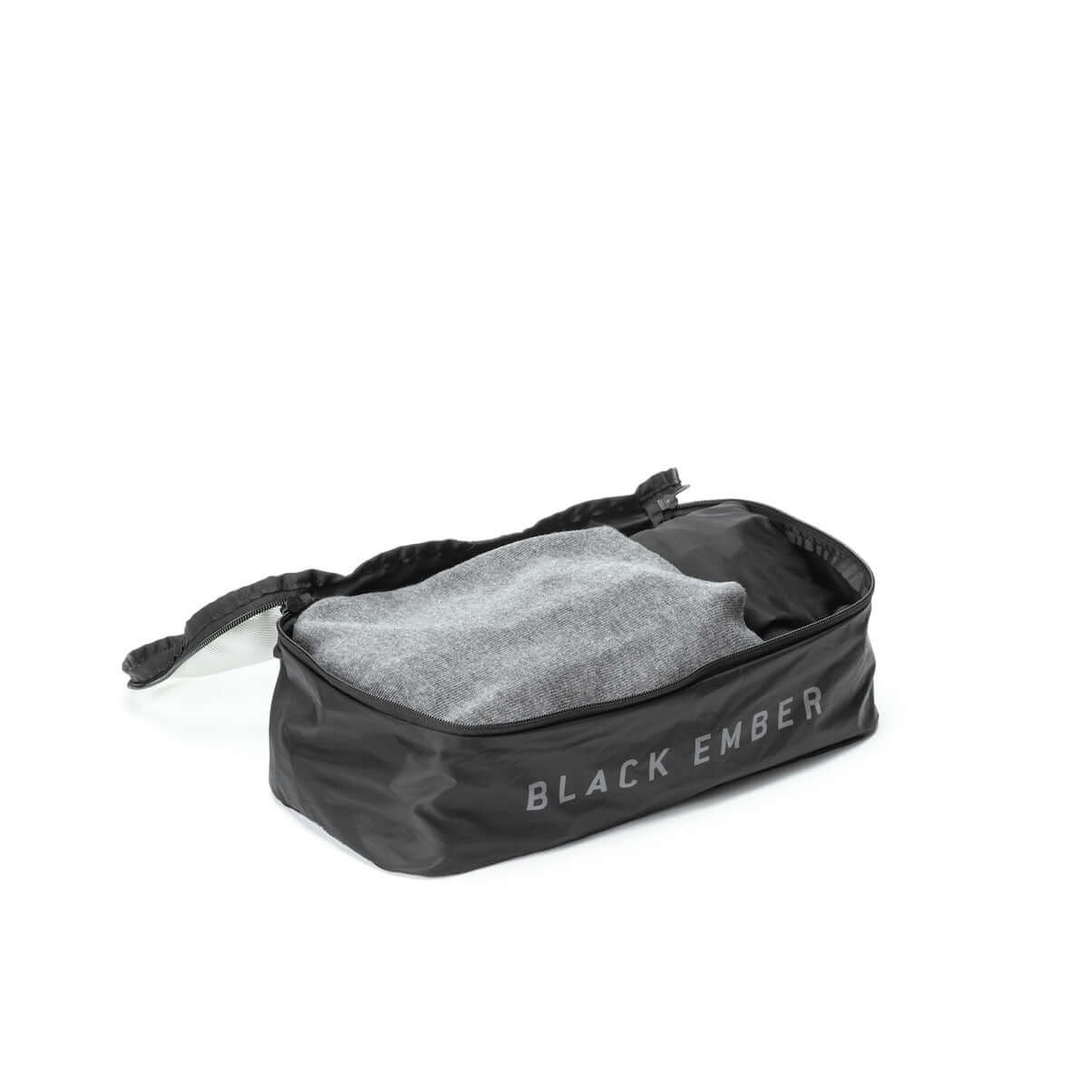 PACKING CUBE SMALL - JET BLACK : 7L (Sold Out - Restocks April)