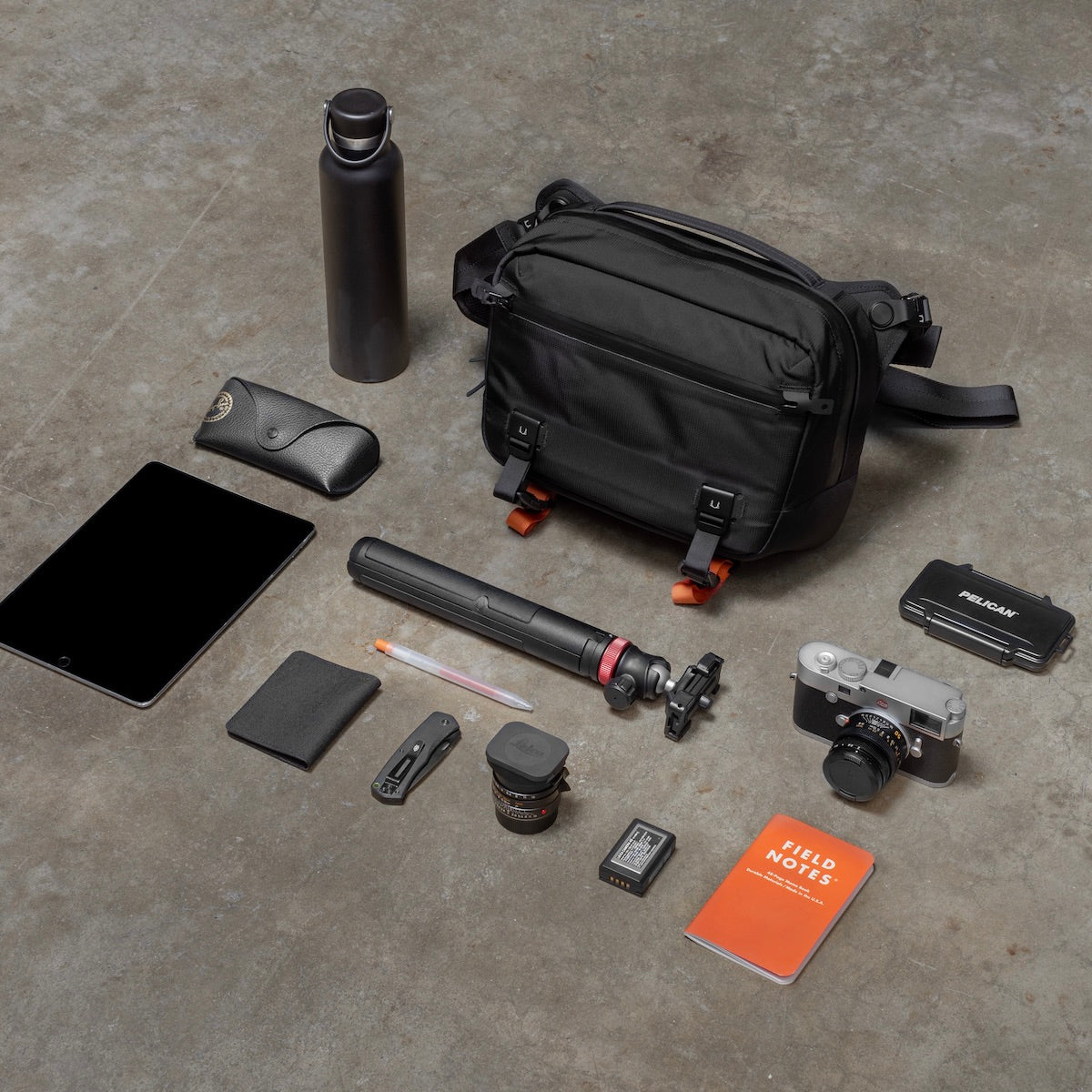 Black Ember GRIP-SLING 09 CAMERA INSERT - SILVER MATTE