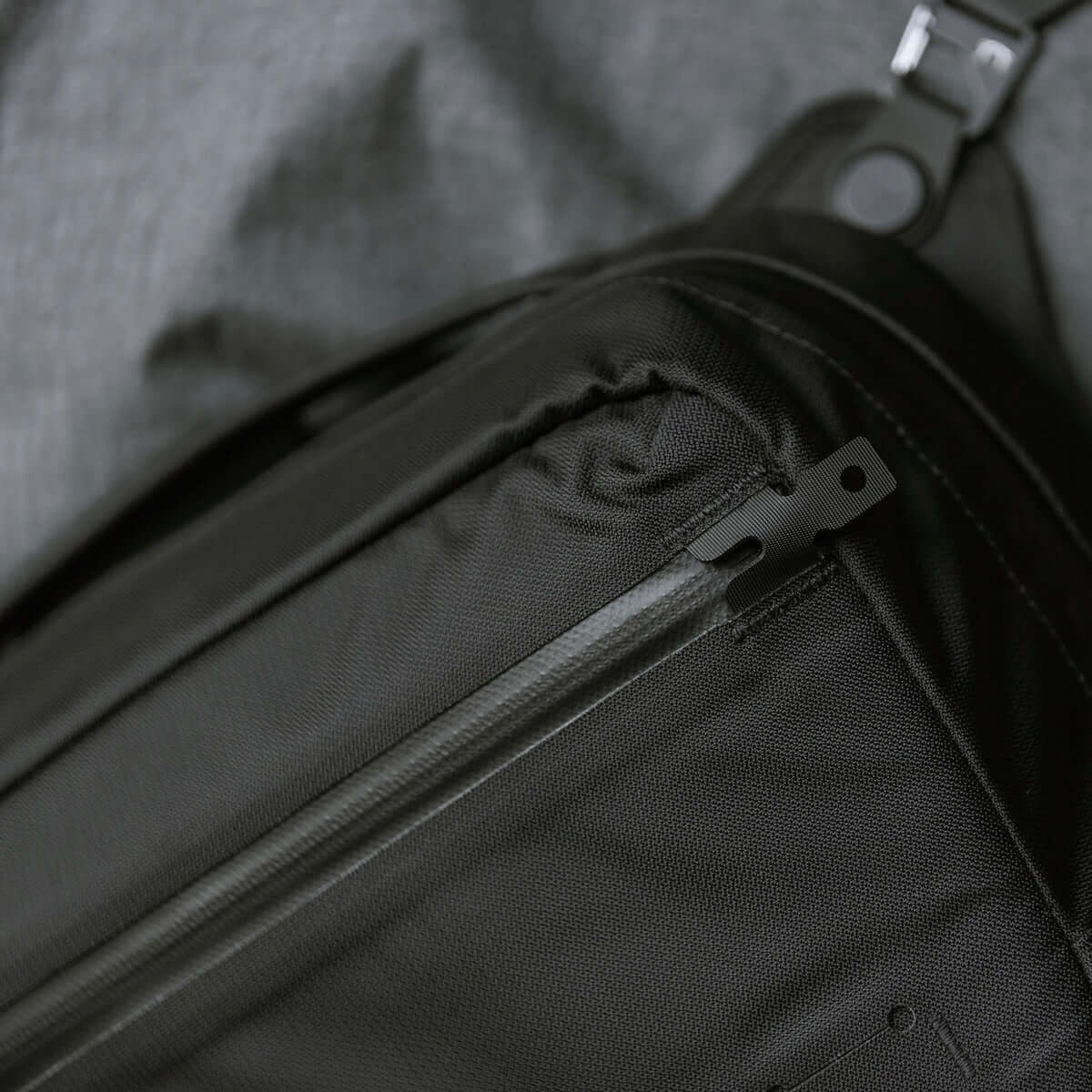 GRIP-SLING 9 CORDURA® RN66 VELOCITY - JET BLACK : 9L